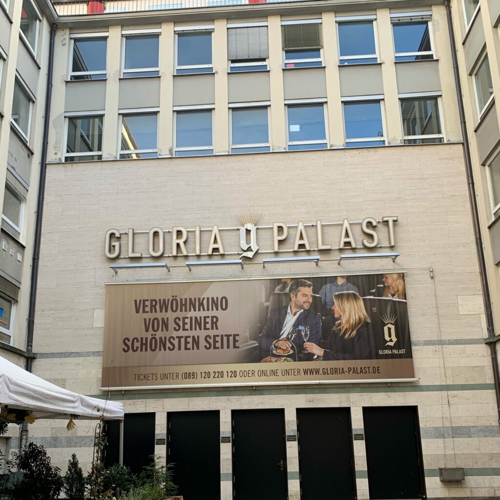 Gloria Palast